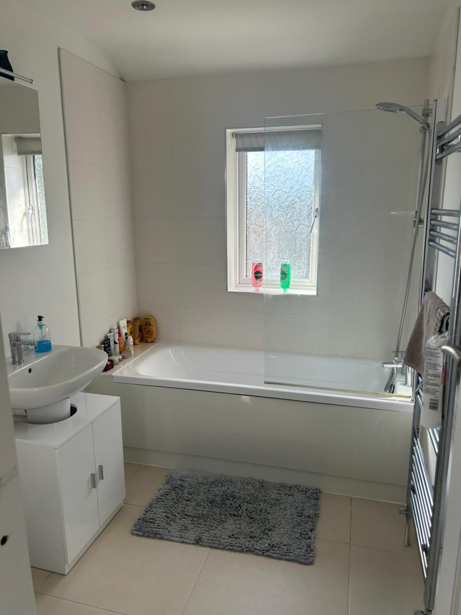 Lovely, Large Double Bedroom With Park View In Home Hazel Grove Kültér fotó