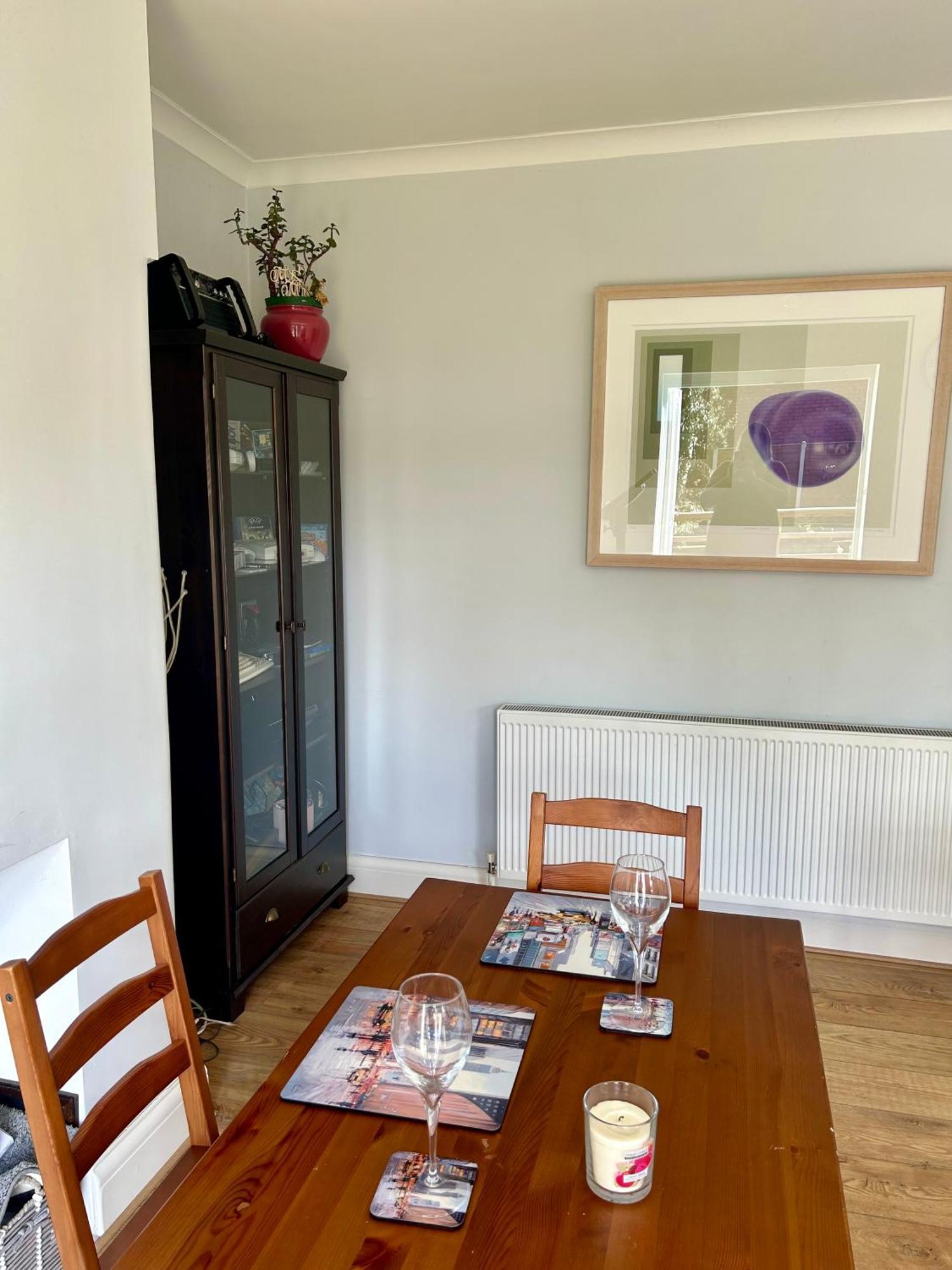 Lovely, Large Double Bedroom With Park View In Home Hazel Grove Kültér fotó
