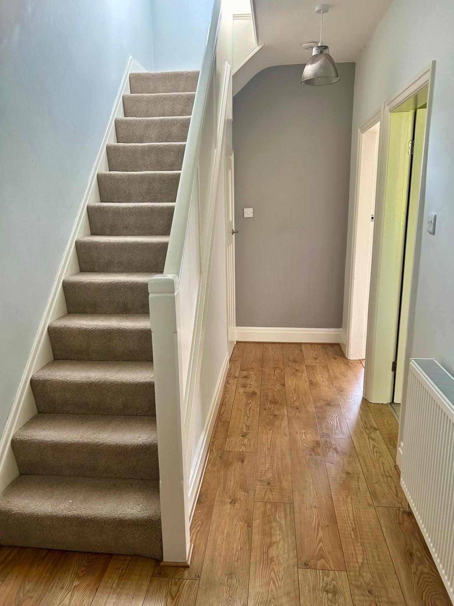Lovely, Large Double Bedroom With Park View In Home Hazel Grove Kültér fotó