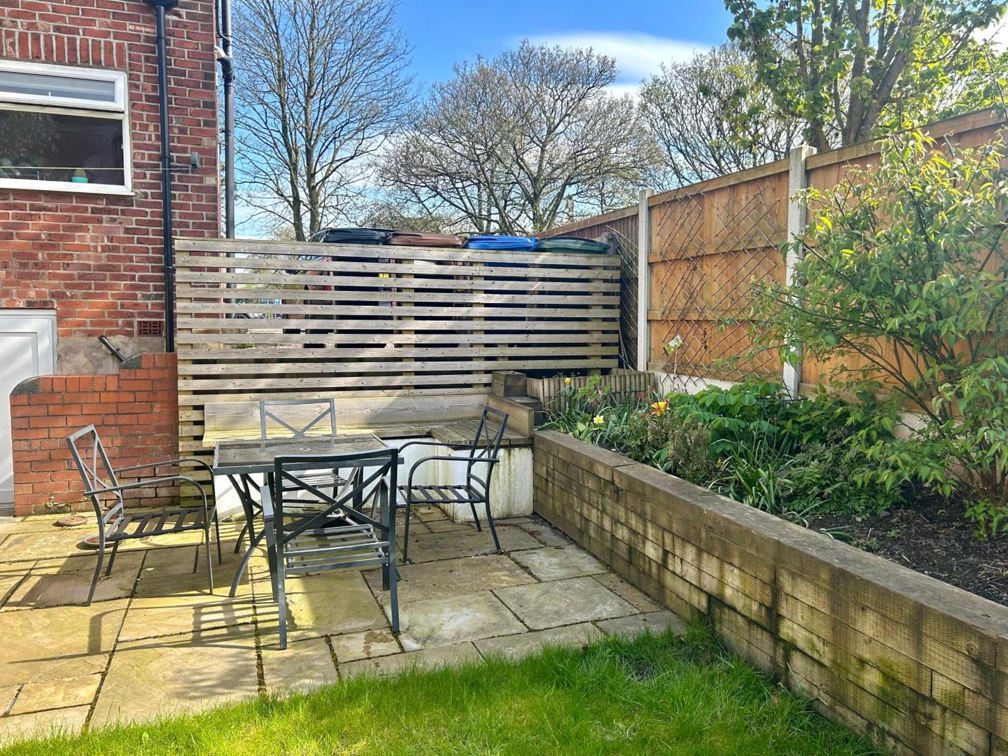 Lovely, Large Double Bedroom With Park View In Home Hazel Grove Kültér fotó